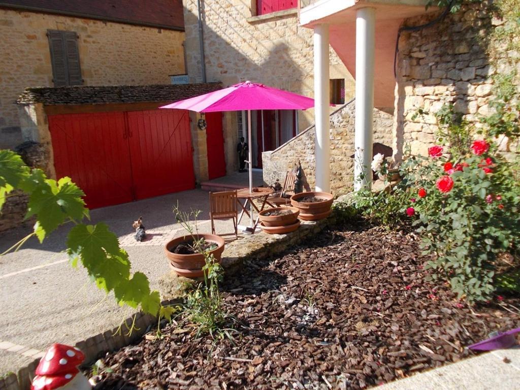 Au Soleil Levant Homestay Sarlat-la-Canéda Exterior foto